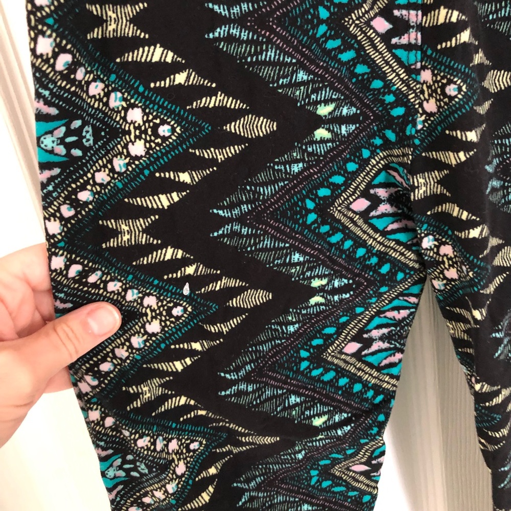 Super soft cropped leggings EUC